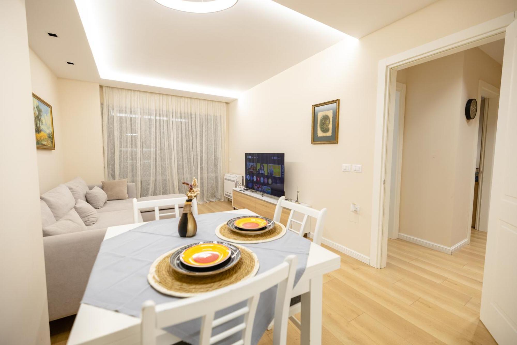 Luxury Center Observatori Apartment Tirana Exterior photo