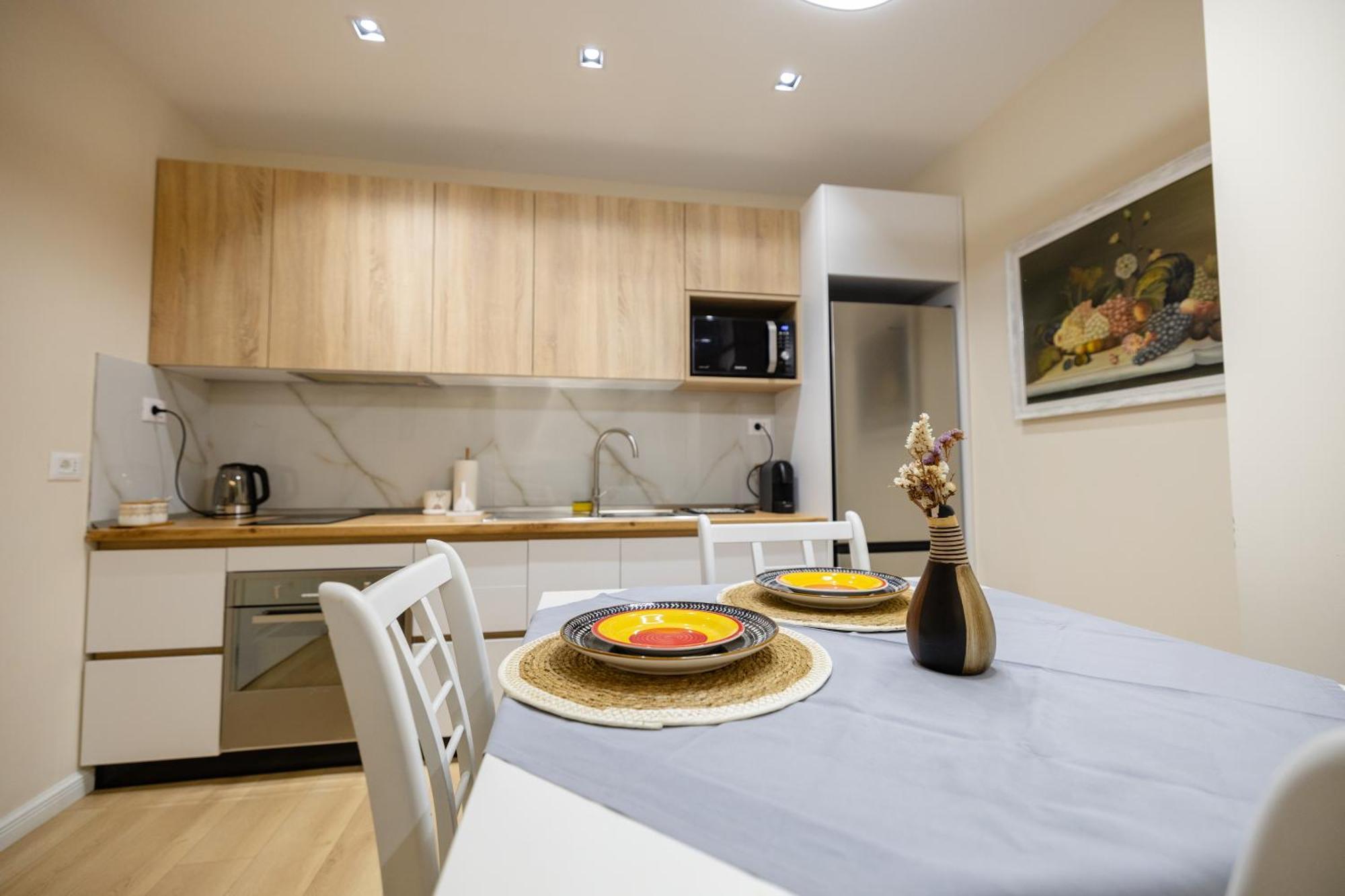 Luxury Center Observatori Apartment Tirana Exterior photo